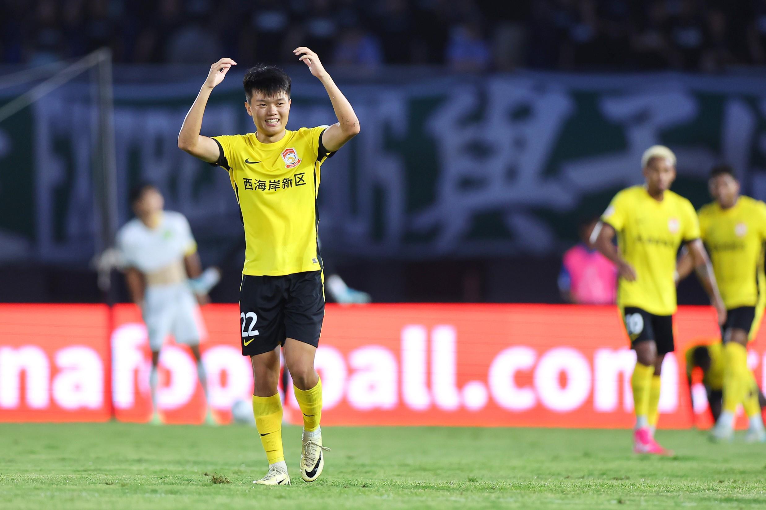 开云体育下载-德转：杨希转会上海海港的转会费为143万欧元